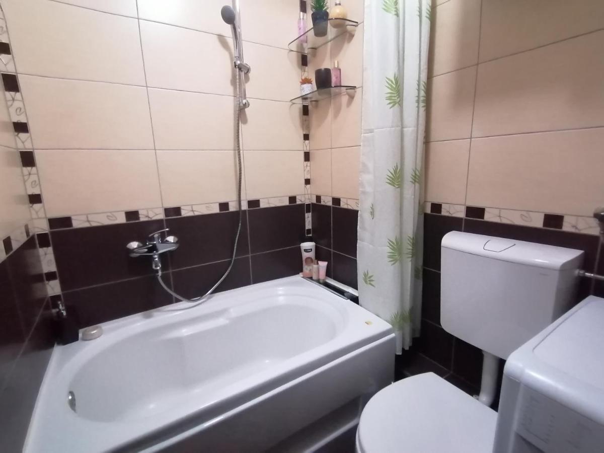 Apartman Relax - Free Public Parking Sarajevo Ngoại thất bức ảnh